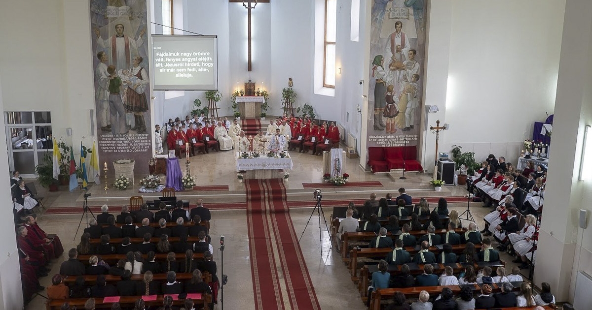 Ilyen volt a kórusok seregszemléje Gyimesbükkben